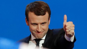 Macron duim